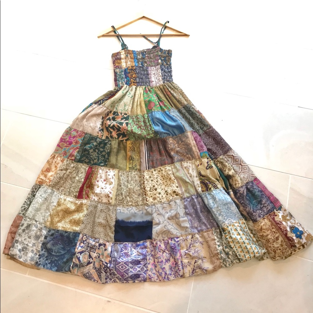 Maxi Hippie dress, flow-y. Made in India
